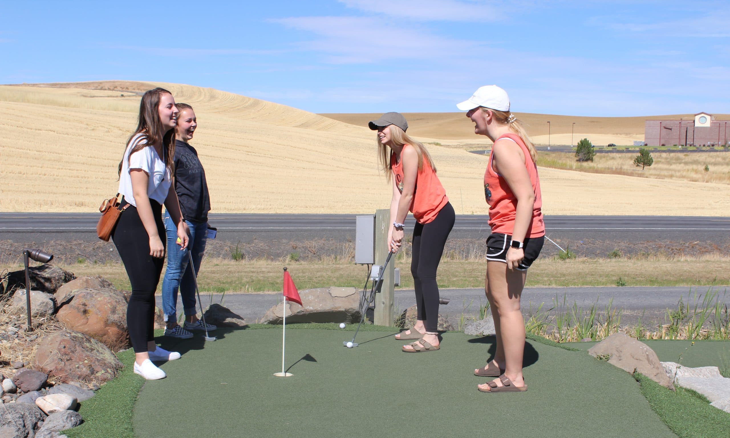 Airway Hills Golf Center - Photo 6