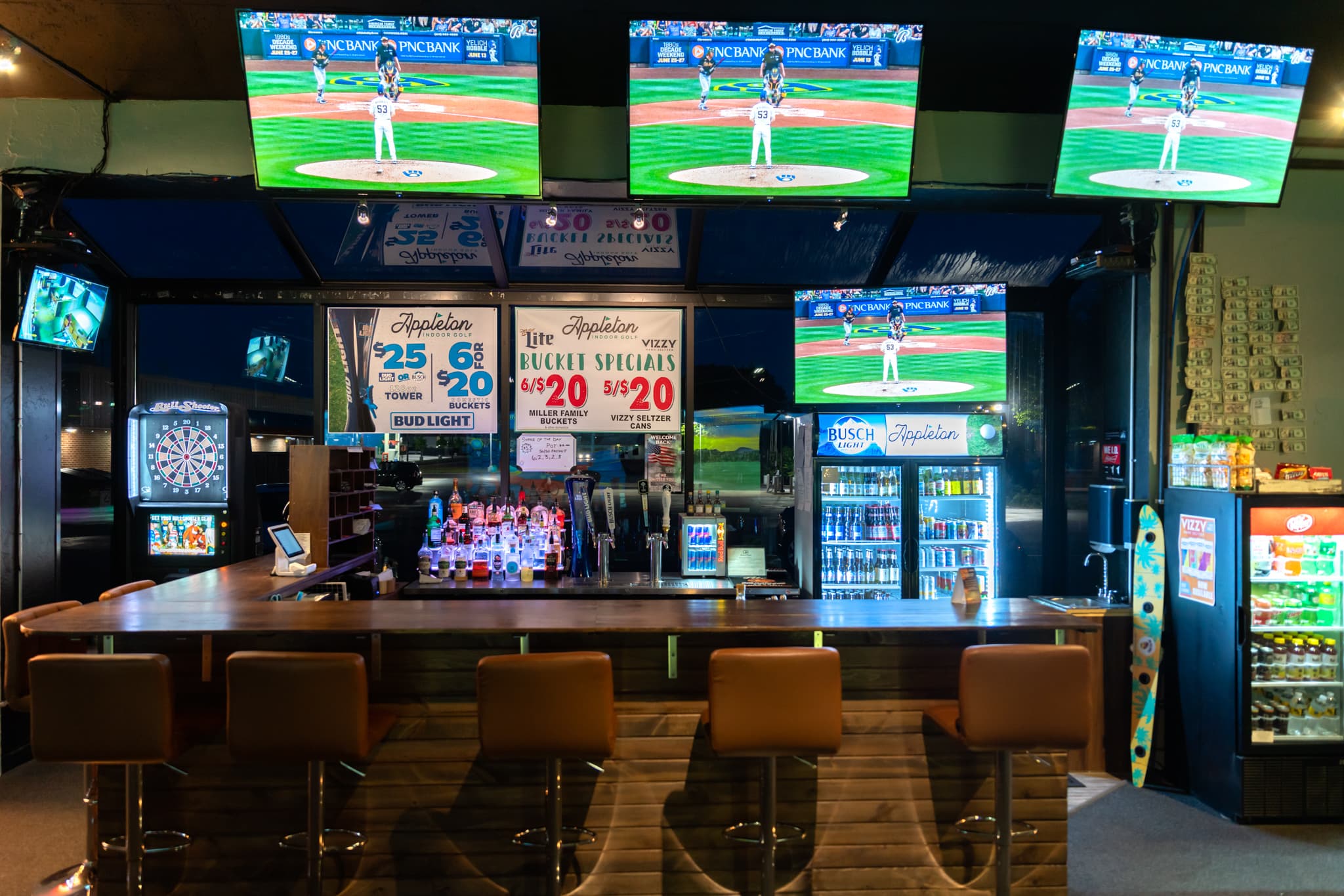 Appleton Indoor Golf - Photo 2