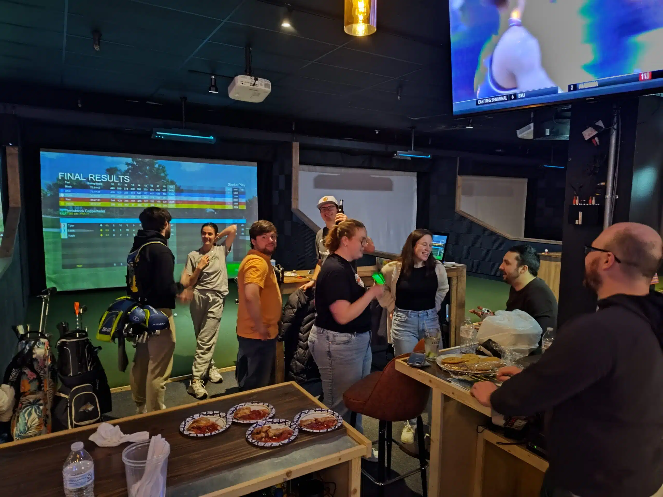 Appleton Indoor Golf - Photo 4