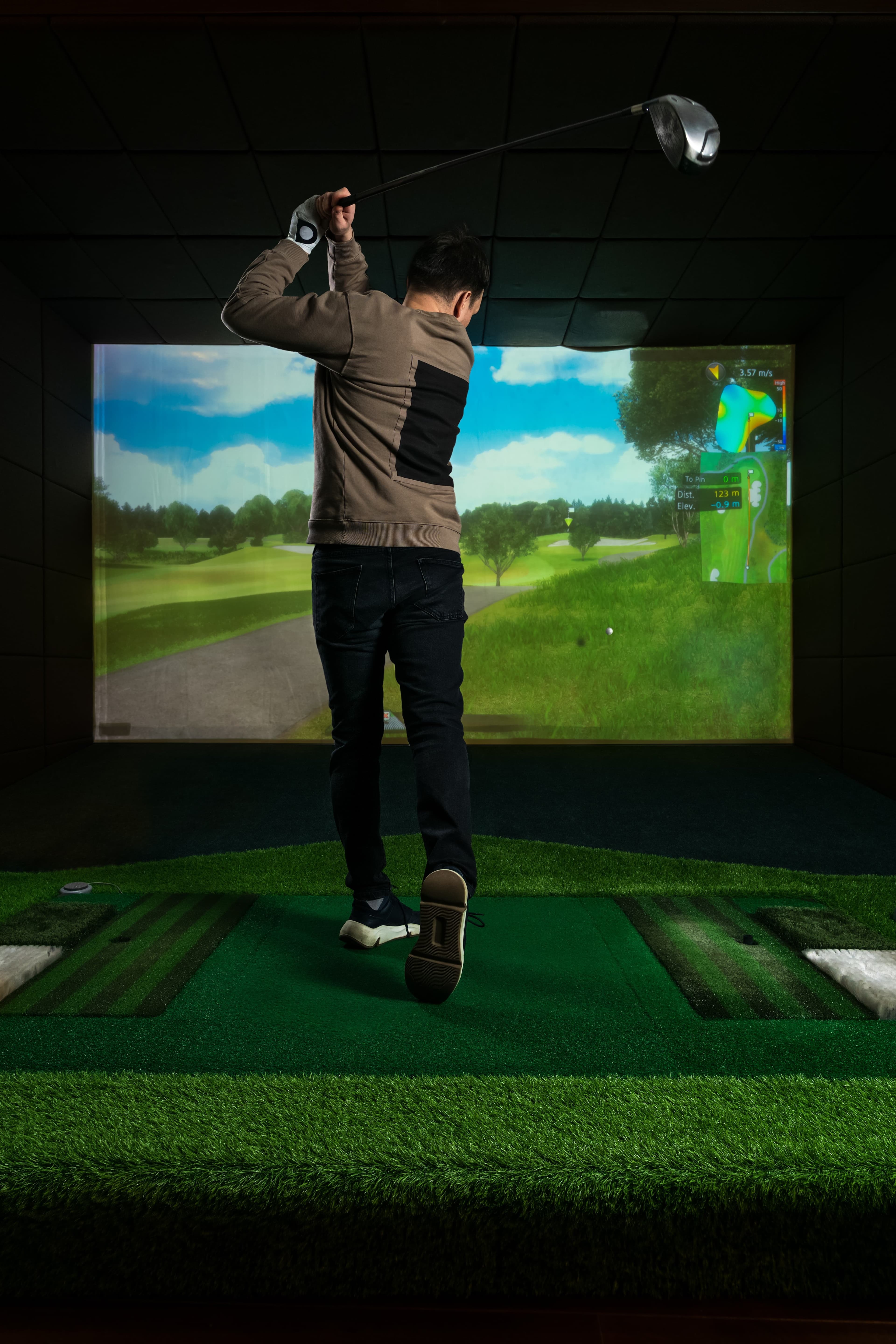 Grip It Virtual Golf and Bar - Photo 2
