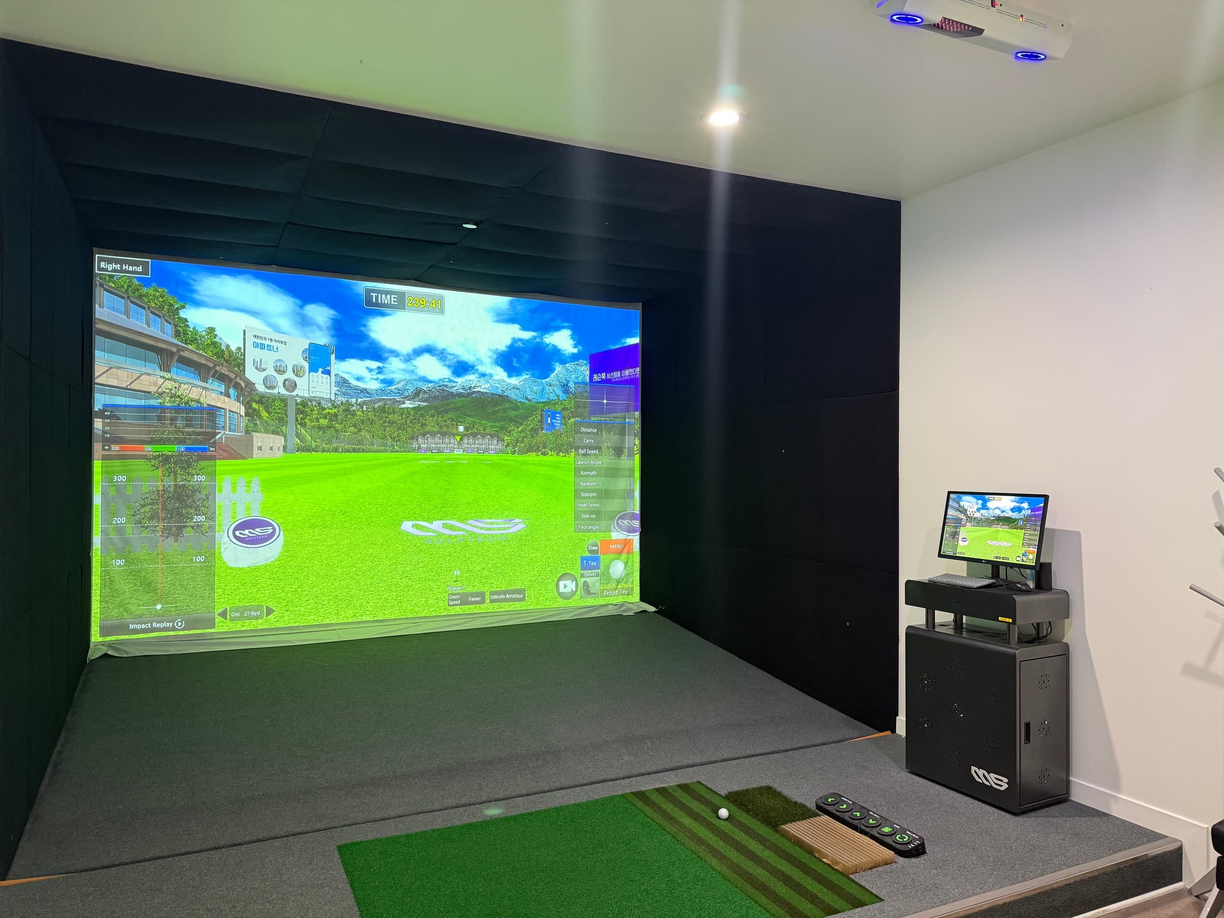 Orange Screen Golf - Photo 6