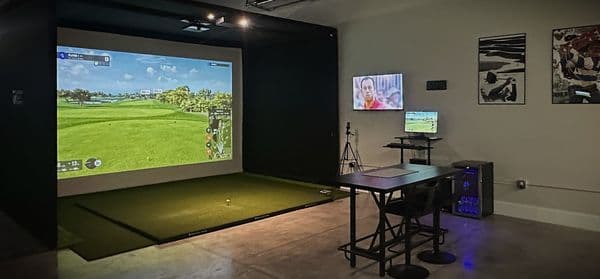 Urban Golf Suites - Photo 2