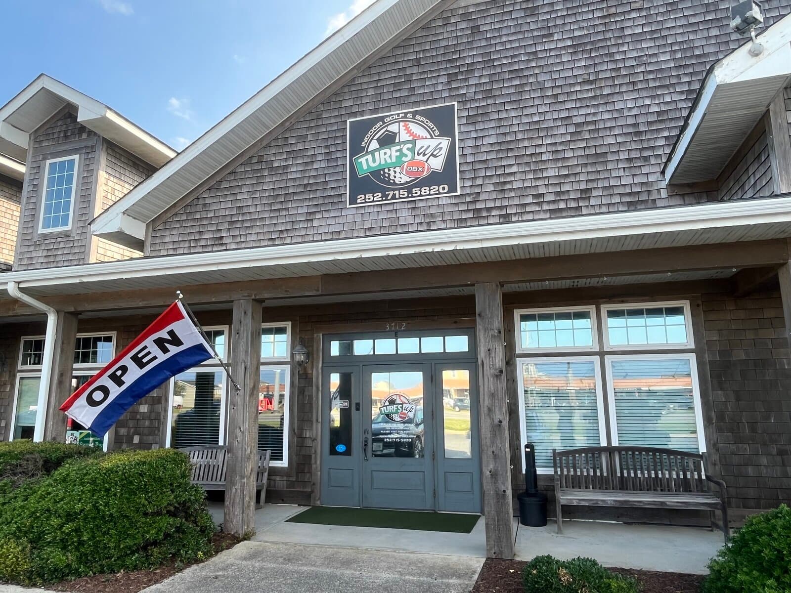 Turf's Up Obx - Photo 1