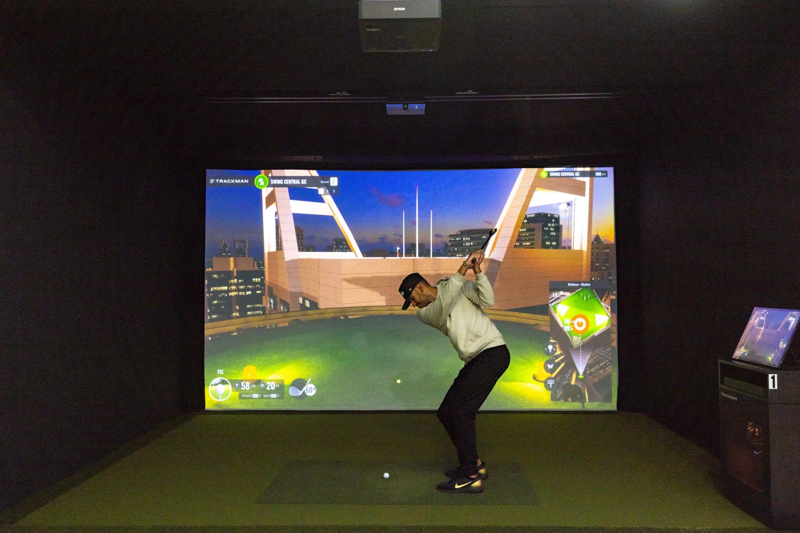 Swing Central Golf Club - Photo 3