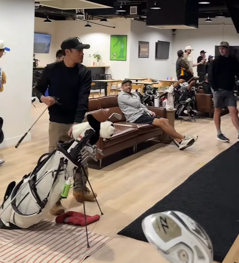 Swing Theory Indoor Golf - Photo 2