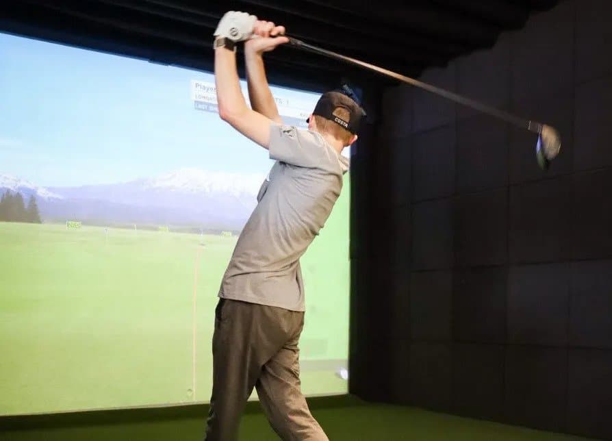 Indoor Golf Fun for Everyone - Photo 2