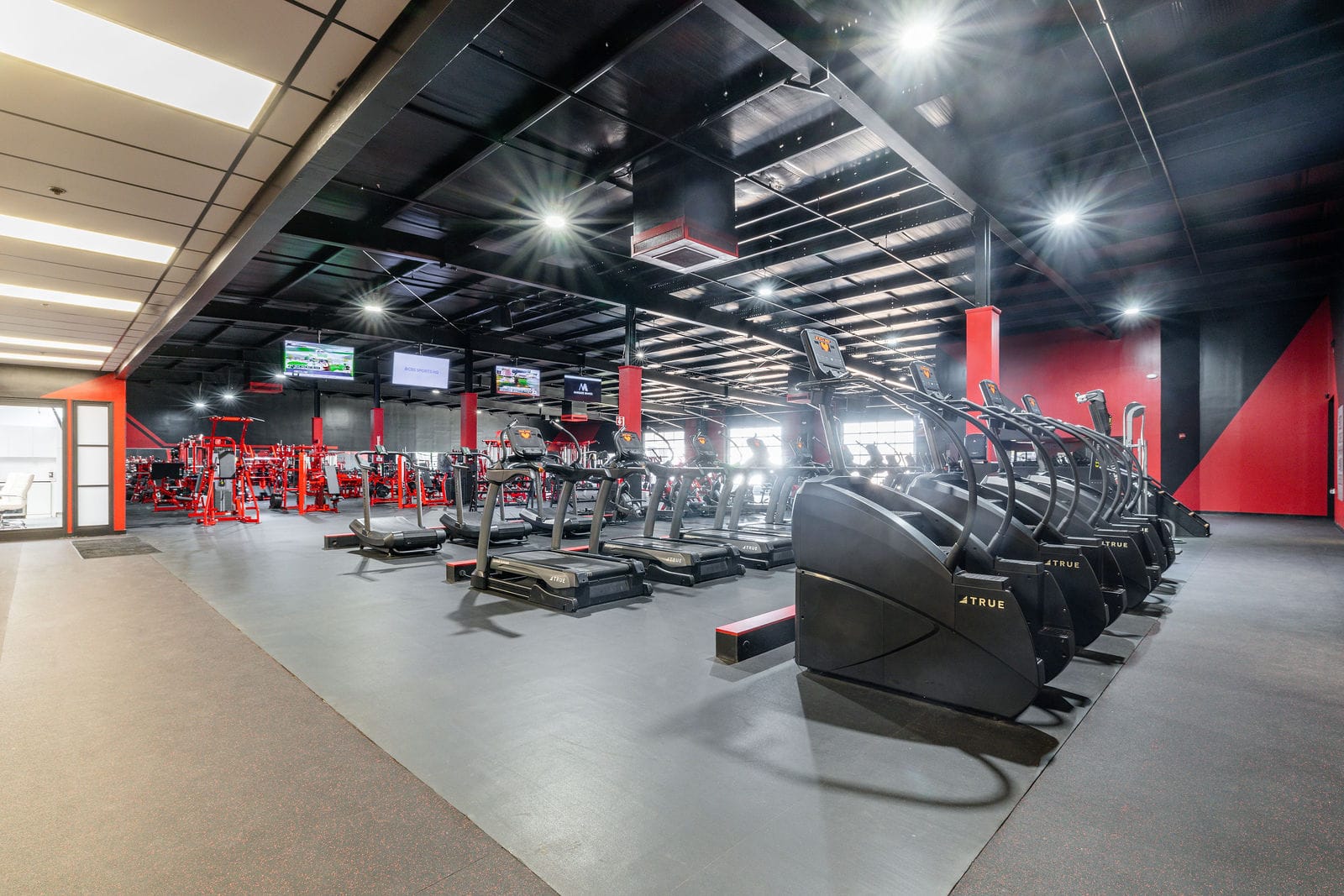 TB Fitness Club - Image 1