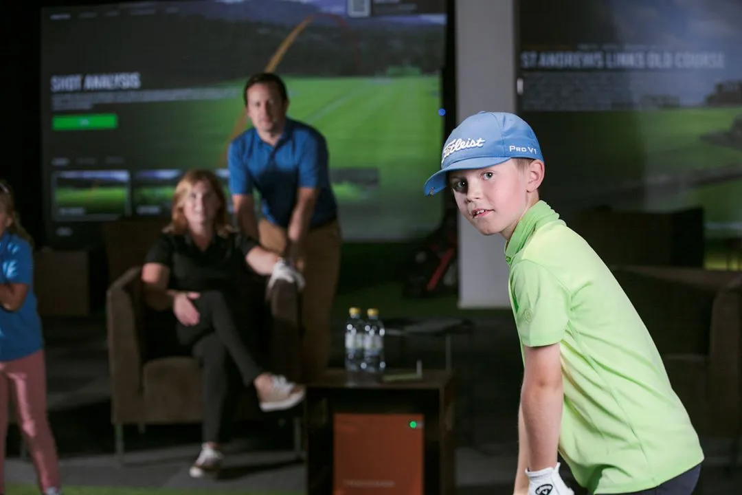 The Dogleg Golf Club - Image 1