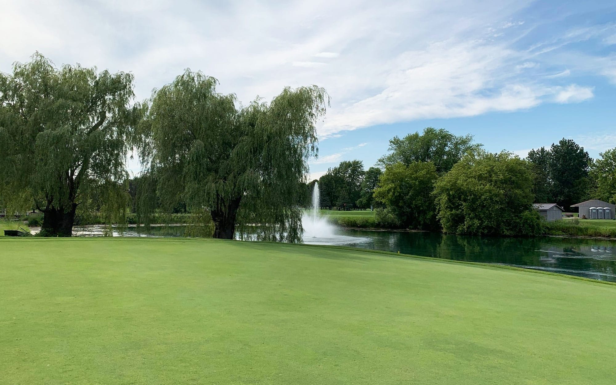 Mid Vallee Golf Course - Image 1