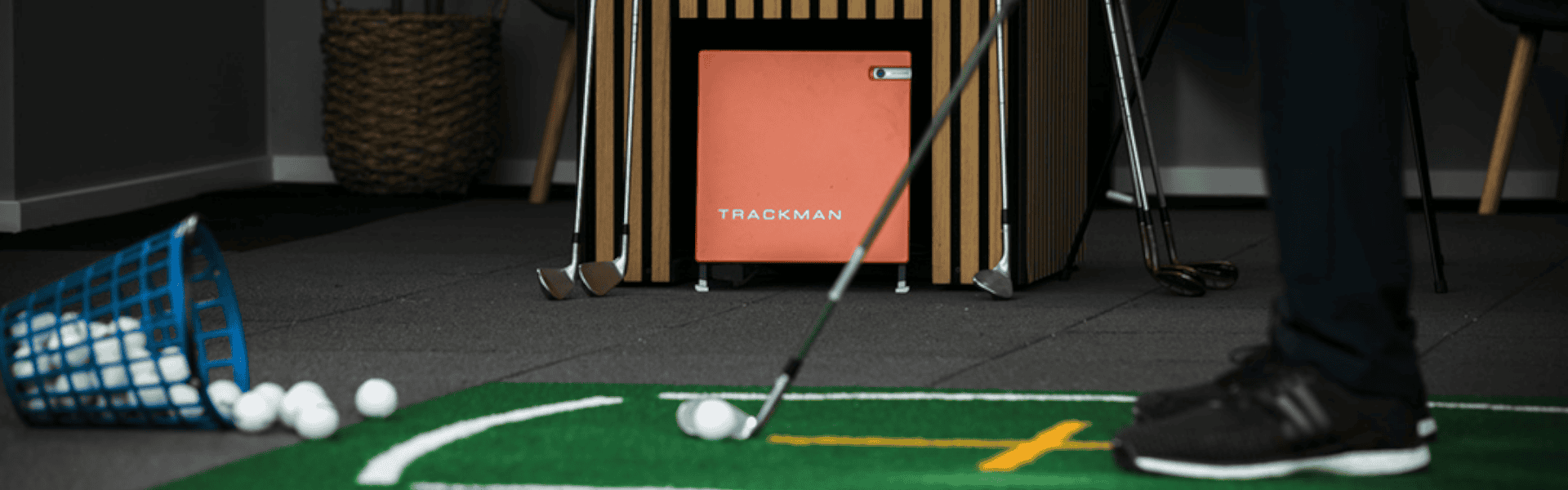 Premier Indoor Golf - Image 1