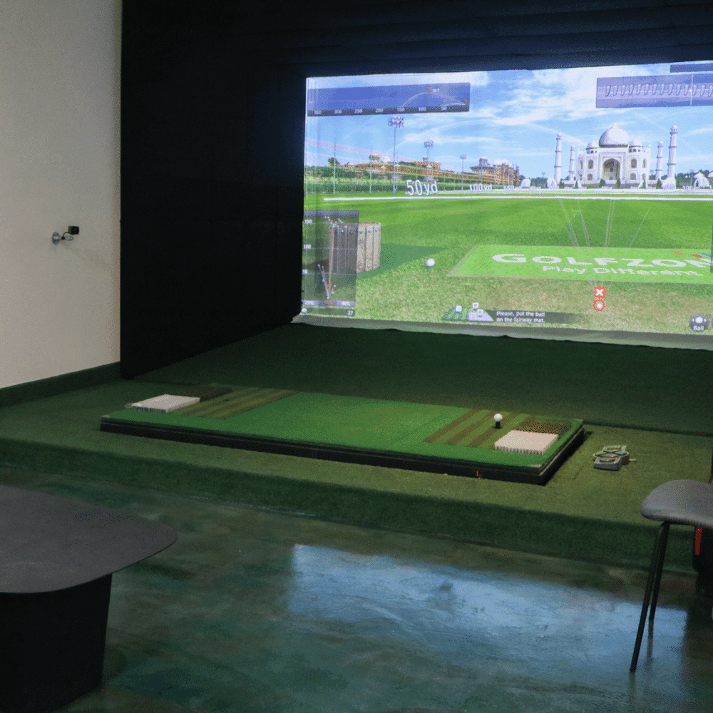 Rodeo Plaza Screen Golf - Image 1