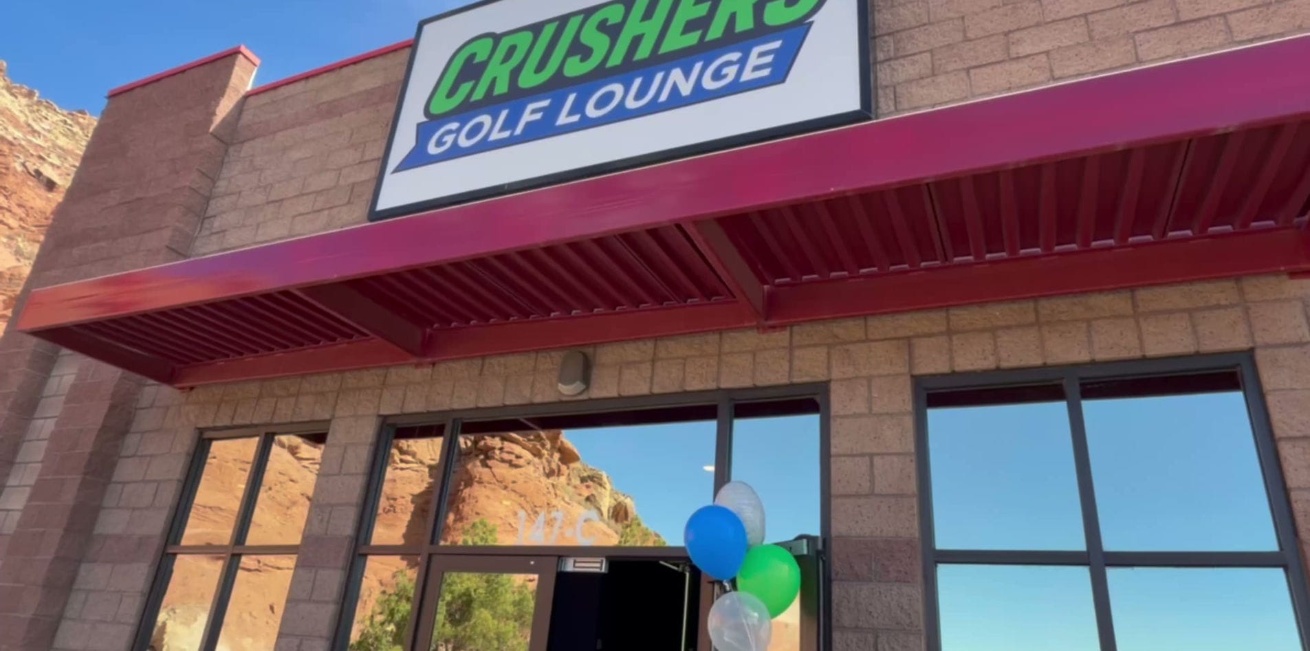 Crushers Golf Lounge - Image 1